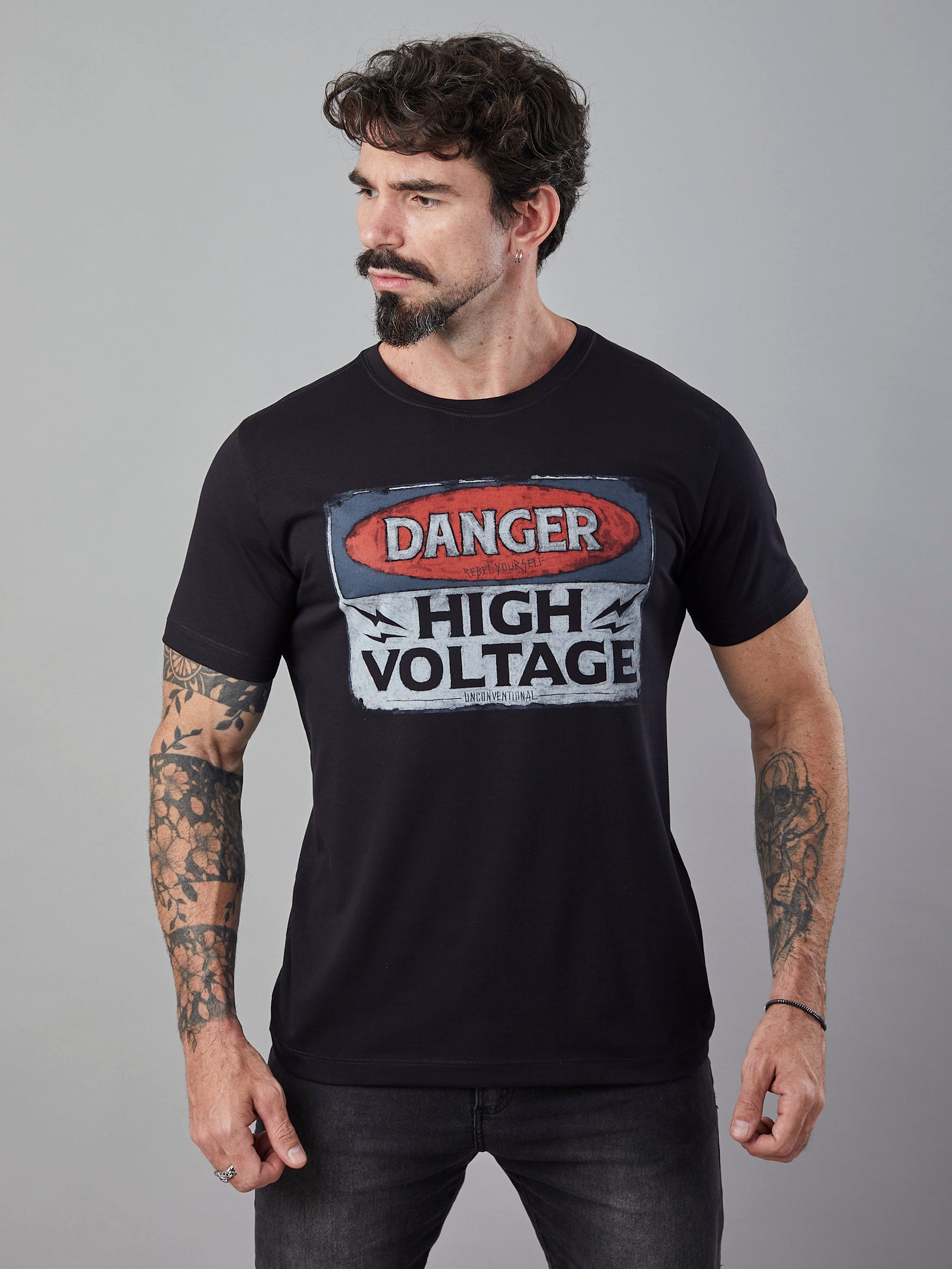 Camiseta Unconventional® High Voltage