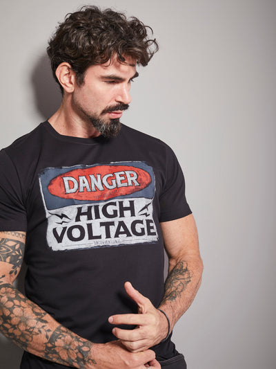Camiseta Unconventional® High Voltage