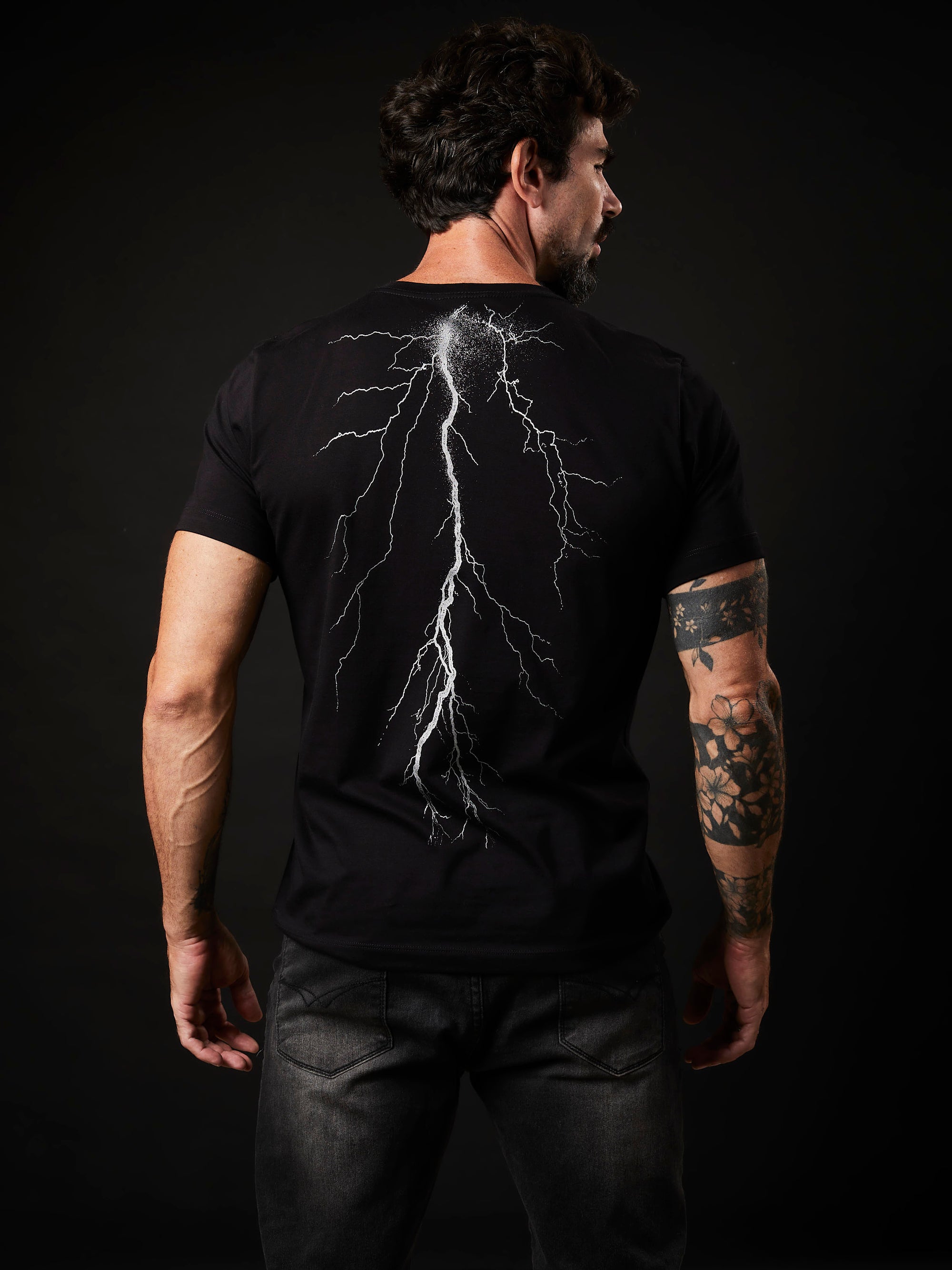 Camiseta_Unconventional_Lightning