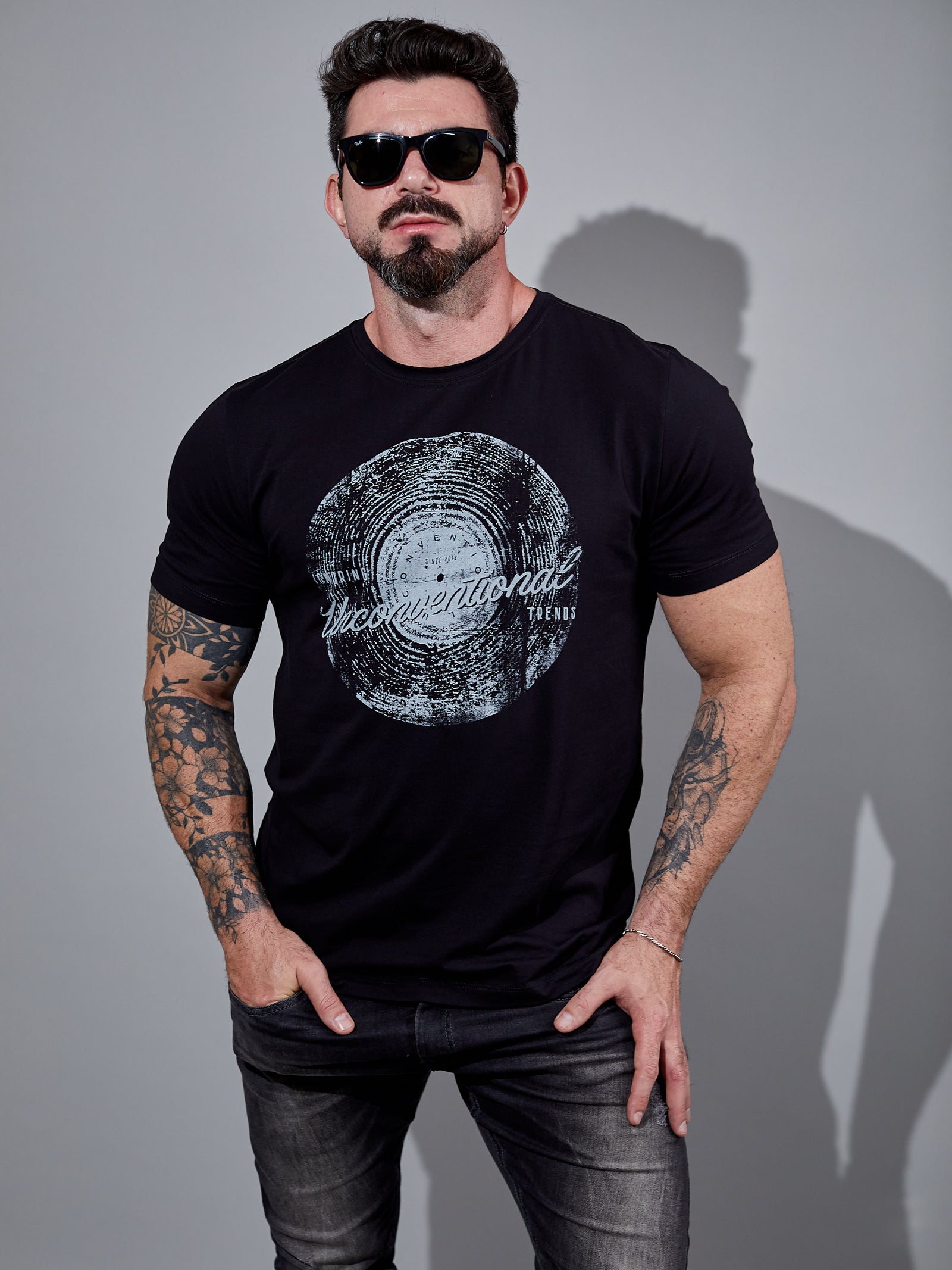 Camiseta_Unconventional_Vinyl