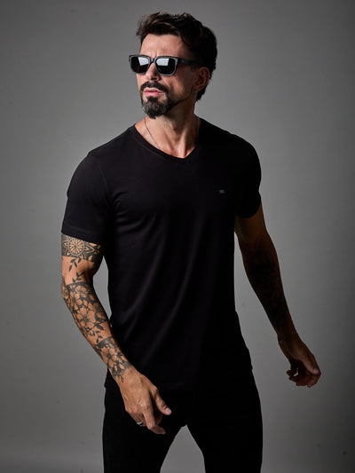 Camiseta Gola V - Black