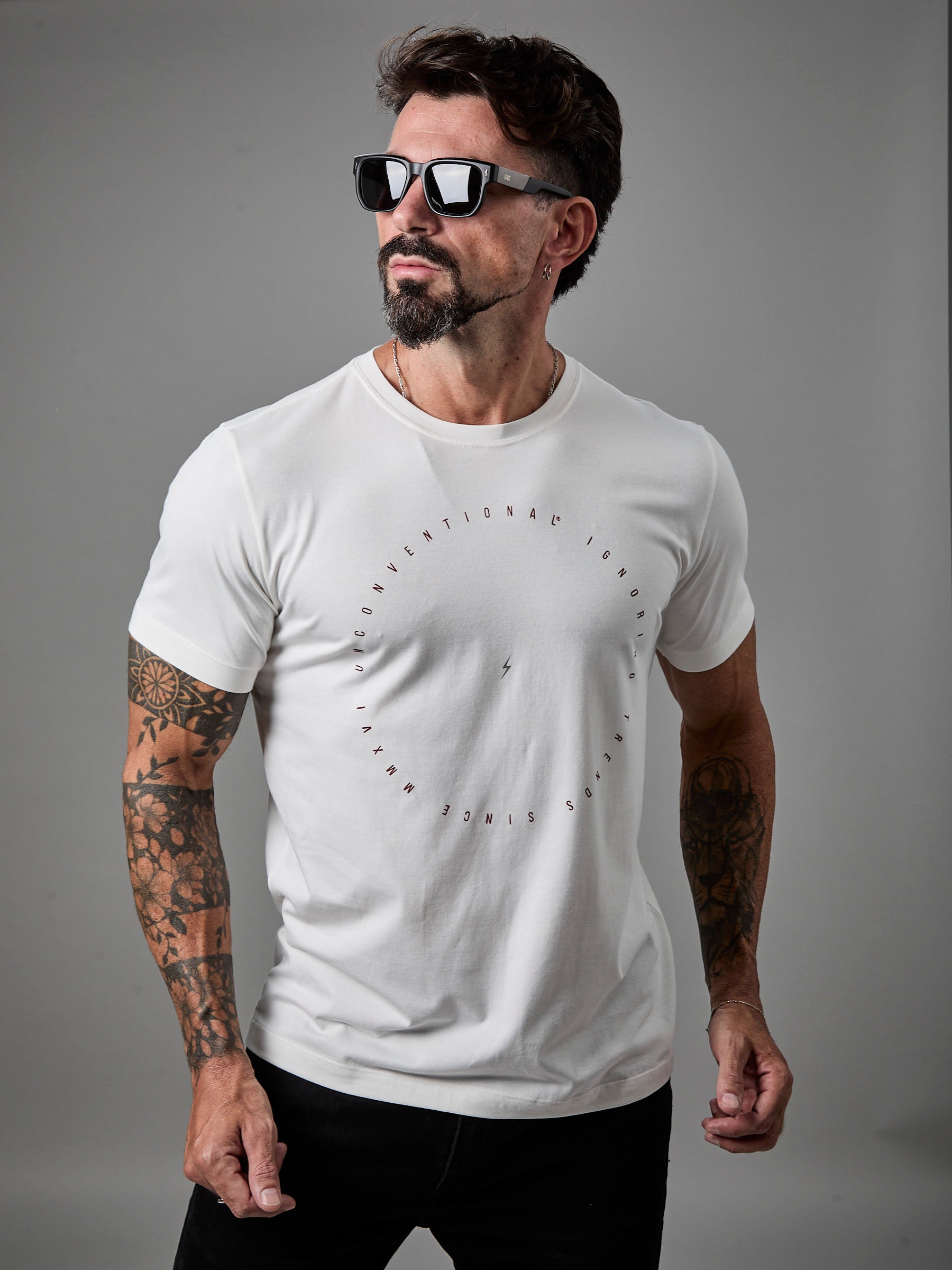 Camiseta Typo Circle Off-White