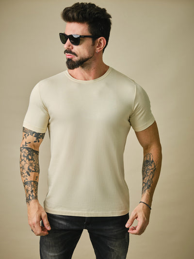 Camiseta Essentials - Creme