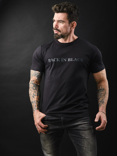 Camiseta Unconventional® Back in Black em Algodão Egípcio