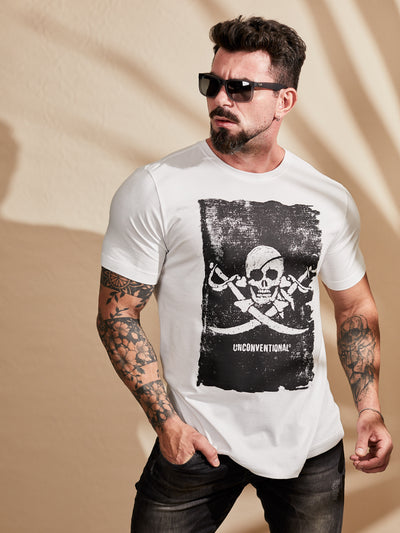 Camiseta Unconventional® Pirate Flag em Algodão Egípcio