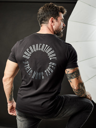 Camiseta UNCONVENTIONAL® New Circle em Algodão Egípcio Preto