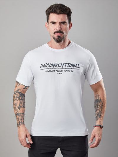 Camiseta Unconventional® Ignoring Trends em Algodão Egípcio Branco