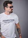 Camiseta Unconventional® Ignoring Trends em Algodão Egípcio Branco