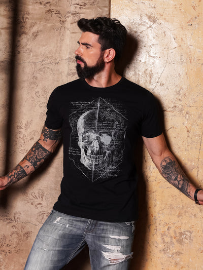 Camiseta Unconventional® Calligraphy Skull em Algodão Egípcio