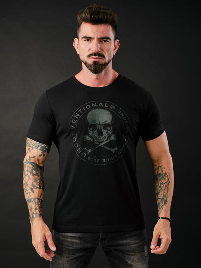 Camiseta Unconventional® Green Skull em algodão egípcio preto