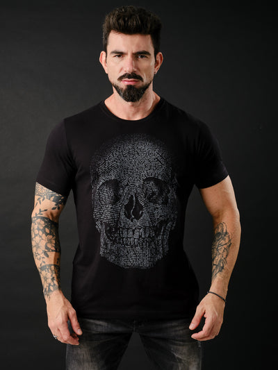 Camiseta Unconventional® Caveira Letras em Algodão Egípcio